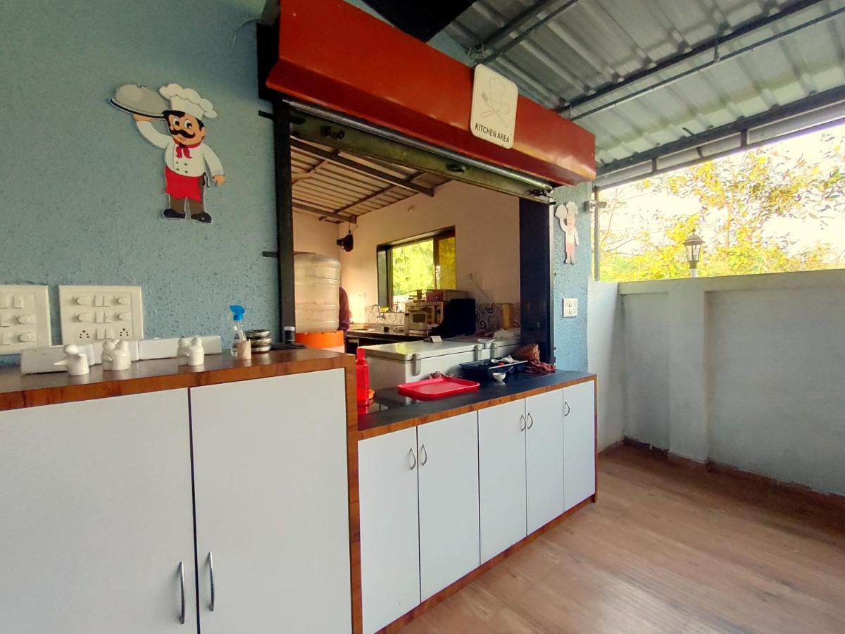 Lotus Hotel Nagaon Beach 알리바그 외부 사진